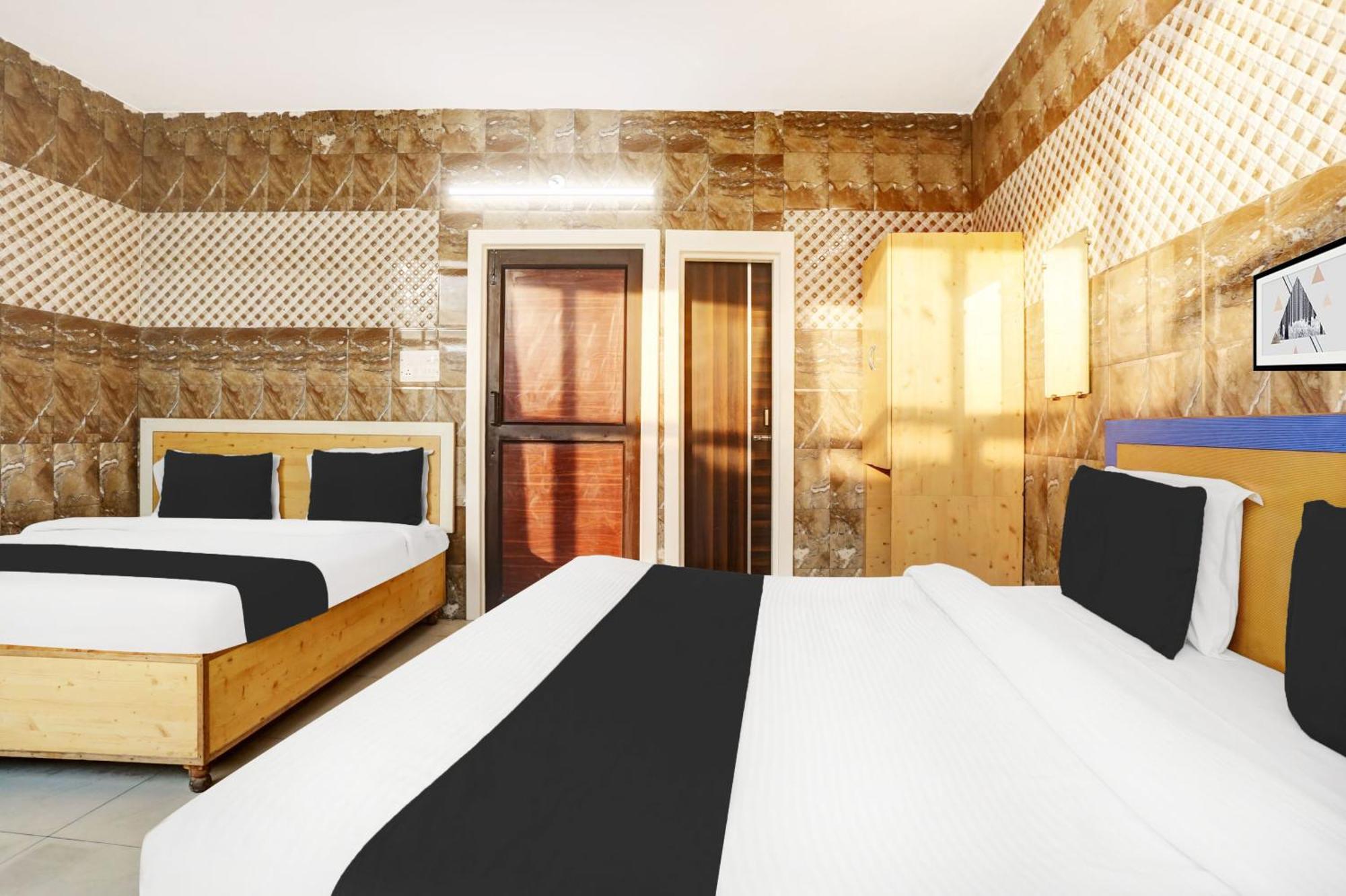 Hotel O Jammu Near Ragunath Bazaar Formerly Goodwill Exterior foto